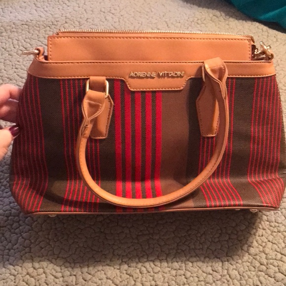 Adrienne Vittadini medium size tote - Picture 2 of 6